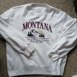 Abercrombie White Montana Graphic Crewneck Sweatshirt